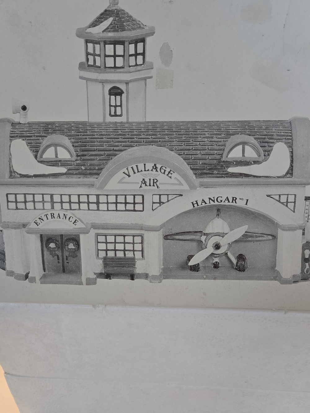 Vintage Snow Village "Airport" Handpainted Ceramic From Department 56 - Picture 2 of 4